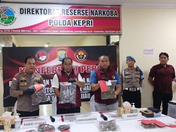 Pesan Ganja via Instagram, Pria di Batam Diciduk Polda Kepri