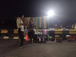 Masih Bandel! PKL Jualan di Trotoar Pakansari Ditertibkan Satpol PP Bogor