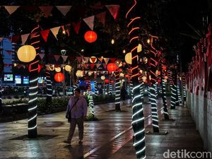 Semarak Merah Putih Hiasi Sudut Jalanan Jakarta