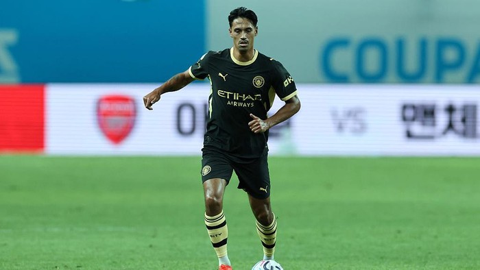 Reijnders saat memperkuat City melawan Atletico Madrid dalam laga pramusim di Seoul, Korea Selatan, pada 9 Agustus lalu
