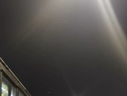 Video: Transjakarta Koridor 13 Mogok, Penumpang Jalan Kaki di Jalur Langit