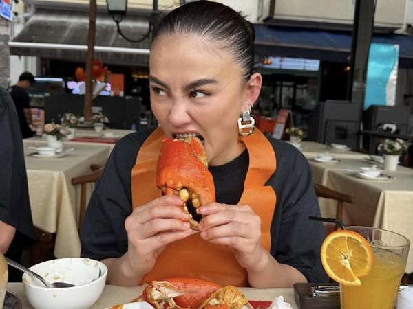 Agnez Mo Doyan Kulineran, Jajan di Hawker Centre hingga Racik Matcha