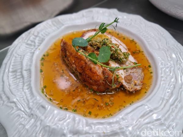 Yummy! Aneka Menu Nusantara Naik Kelas Dihadirkan di Resto Terbaru Ini