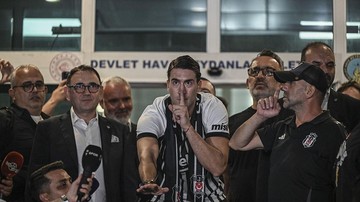 Sah! Vlahovic Jadi Pemain Besiktas