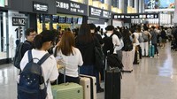Hujan Deras 24 Jam Lumpuhkan Jepang, Ribuan Penumpang Terjebak di Bandara