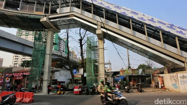 Jelang Diresmikan, Proyek LRT Jakarta Fase 1B Dikebut