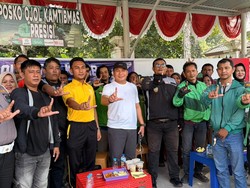 Kapolda Riau Duduk Bareng Komunitas Ojol, Ajak Jaga Kamtibmas dan Alam