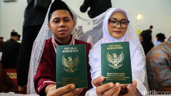 Momen Haru 30 Pasangan Jalani Akad Nikah Gratis