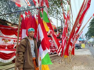 Lesunya Penjualan Bendera Merah Putih di Malang Jelang Agustusan