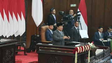 Prabowo Sentil BUMN: Rugi Terus tapi Laporan Untung, Ngarang Aja Tuh!