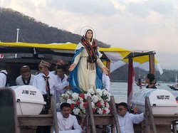 Meriahnya Prosesi Laut Patung Bunda Maria di Labuan Bajo