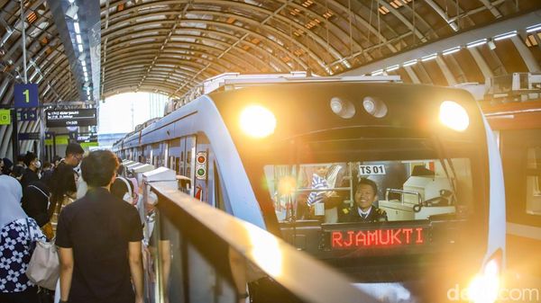 Semarak Kemerdekaan, Tarif LRT Jabodebek Cuma Rp8 pada 17 Agustus
