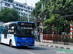 TransJakarta Alihkan 8 Rute dan Setop 2 Layanan, Ini Rinciannya
