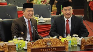 Ratu Dewa Hadiri Rapat Paripurna Istimewa DPRD Kota Palembang