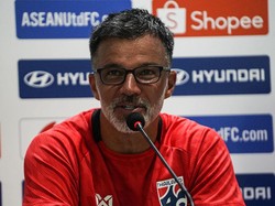 Singapura vs Thailand: Hudson Tepikan Pertemanan dengan Ilhan Fandi