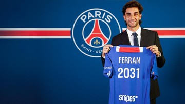 Tinggalkan Barcelona, Ferran Torres Kini Sah Jadi Pemain PSG