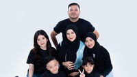 Bakal Punya Adik Lagi, Anak-anak Lebih Protektif ke Irish Bella