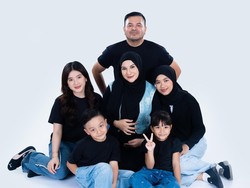 Bakal Punya Adik Lagi, Anak-anak Lebih Protektif ke Irish Bella