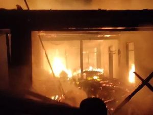 Pilu Ibu di Bogor Wafat Usai Selamatkan Anak dari Kebakaran