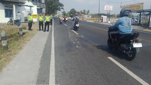 Bus Tabrak 2 Motor di Jalan Jogja-Wates, 2 Orang Tewas