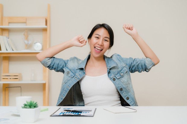 Kenali kapan energi dan fokus berada di titik terbaik, lalu gunakan waktu tersebut untuk pekerjaan yang membutuhkan konsentrasi tinggi/ Foto: Magnific.com/Tirachardz