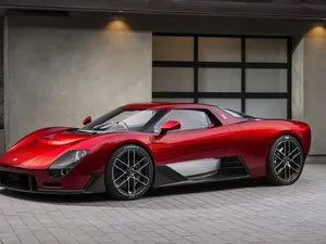 McLaren Siapkan Supercar Manual Pertama Usai 34 Tahun