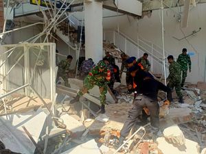 BNPB Minta Bupati di Flores Lebih Cepat Data Rumah Rusak Akibat Gempa