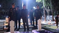 Teladani Semangat Pahlawan, Forkopimda Gresik Gelar Renungan Suci di TMP
