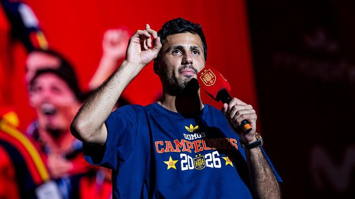 Rodri saat merayakan gelar juara Piala Dunia 2026 di Madrid pada Juli lalu.