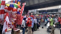 Isnawati Berburu Hadiah Lomba 17 Agustus di Asemka: Pilihan Lengkap dan Murah