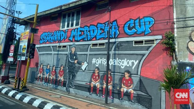 Penyelenggaraan Srikandi Merdeka Cup 2026 berlangsung cukup meriah di arena yang terbilang megah sehingga membuat peserta dan penonton semringah.