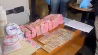 Bareskrim Ungkap 2 WN India Selundupkan Hampir 1 Ton Emas dalam Sebulan ke Dubai