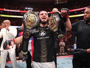 Kalahkan Ian Garry, Islam Makhachev Ukir Sejarah di UFC 330
