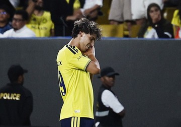 Joao Felix Cetak Gol Indah, Ronaldo Tepuk Tangan