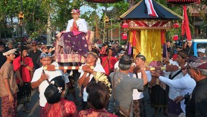 Joli Pengantin Diarak, Pernikahan Agung Tabanan Kembali Digelar Usai 60 Tahun