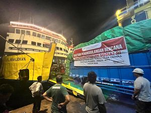 Kemensos Tambah Bantuan Logistik untuk Korban Gempa NTT Via Jalur Laut