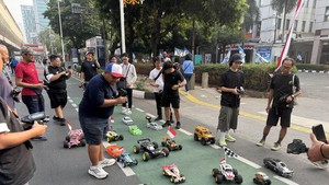 Ada Konvoi Tak Biasa di CFD Rasuna Said Sambut HUT Ke-81 RI