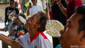 Mancing Kerupuk hingga Balap Kardus, Keseruan Lomba HUT RI di Tambun Bekasi
