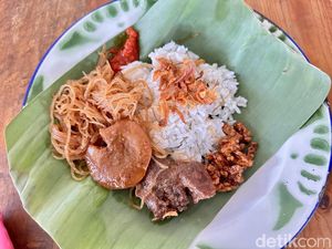 Video Nasi Uduk Kuno di Bogor: Bunga Pepaya dan Pepes Telur Ikannya Juara!