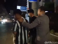 2 Remaja Geng Motor Bawa Katapel-Busur Panah di Makassar Ditangkap
