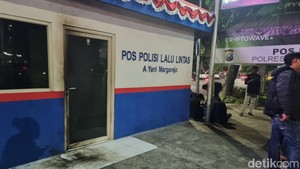 Pelempar Molotov 2 Pos Polisi Ditangkap, Polisi Pastikan Jatim Kondusif