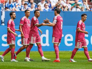 Real Madrid Tutup Pramusim dengan Hajar Schalke 3-0