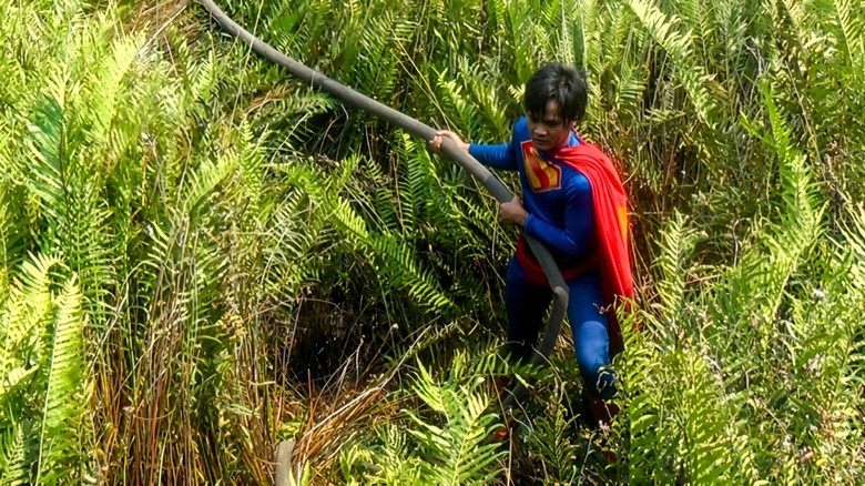 Alasan Rudiansyah Pakai Kostum Superman Lawan Karhutla