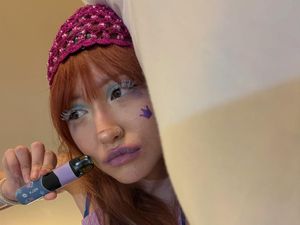 Gaya Riasan Eksperimental Mulai Naik Daun Lagi, Akhir Era Makeup Natural?