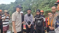Walkot Cek Lokasi ASN Diduga Hilang di Sungai Bogor, Pastikan Pencarian Maksimal
