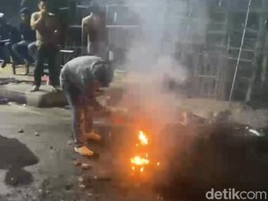 Video: Ribut-ribut Warga dan Geng Motor di Makassar Berujung Motor Dibakar