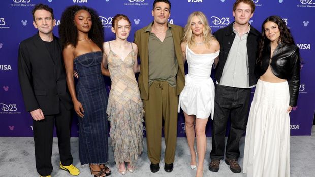 ANAHEIM, CALIFORNIA - AUGUST 14: (L-R) Jake Schreier, Maya Boyd, Sadie Sink, Christopher Abbott, Samara Weaving, Kit Connor and Inde Navarrette at the Disney Entertainment Showcase at D23: The Ultimate Disney Fan Event on August 14, 2026 in Anaheim, California.   Matt Winkelmeyer/Getty Images for Disney/AFP (Photo by Matt Winkelmeyer / GETTY IMAGES NORTH AMERICA / Getty Images via AFP)