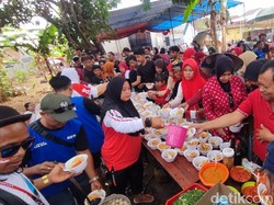 Semarak Kemerdekaan di Ciamis, 1.000 Mangkuk Bakso Ludes Dibagikan