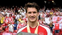 Arteta: Pintar Juga Kamu, Tzolis