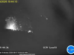 Gunung Anak Krakatau Masih Erupsi Malam Ini, Warga Diminta Tak Mendekat 3 Km